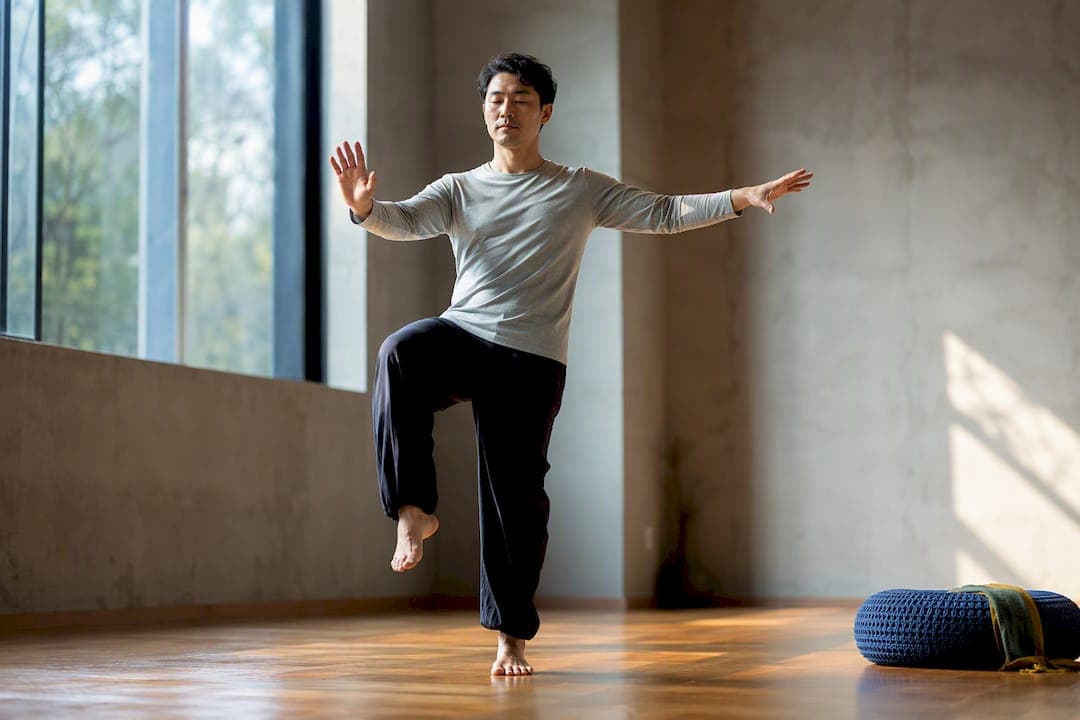 Qigong for Balance: 5 Moves to Track for Adults, 5–15 Min Routine